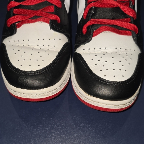 Nike Jordan Black and White Sneakers with Red Details - Picture 3 of 6
